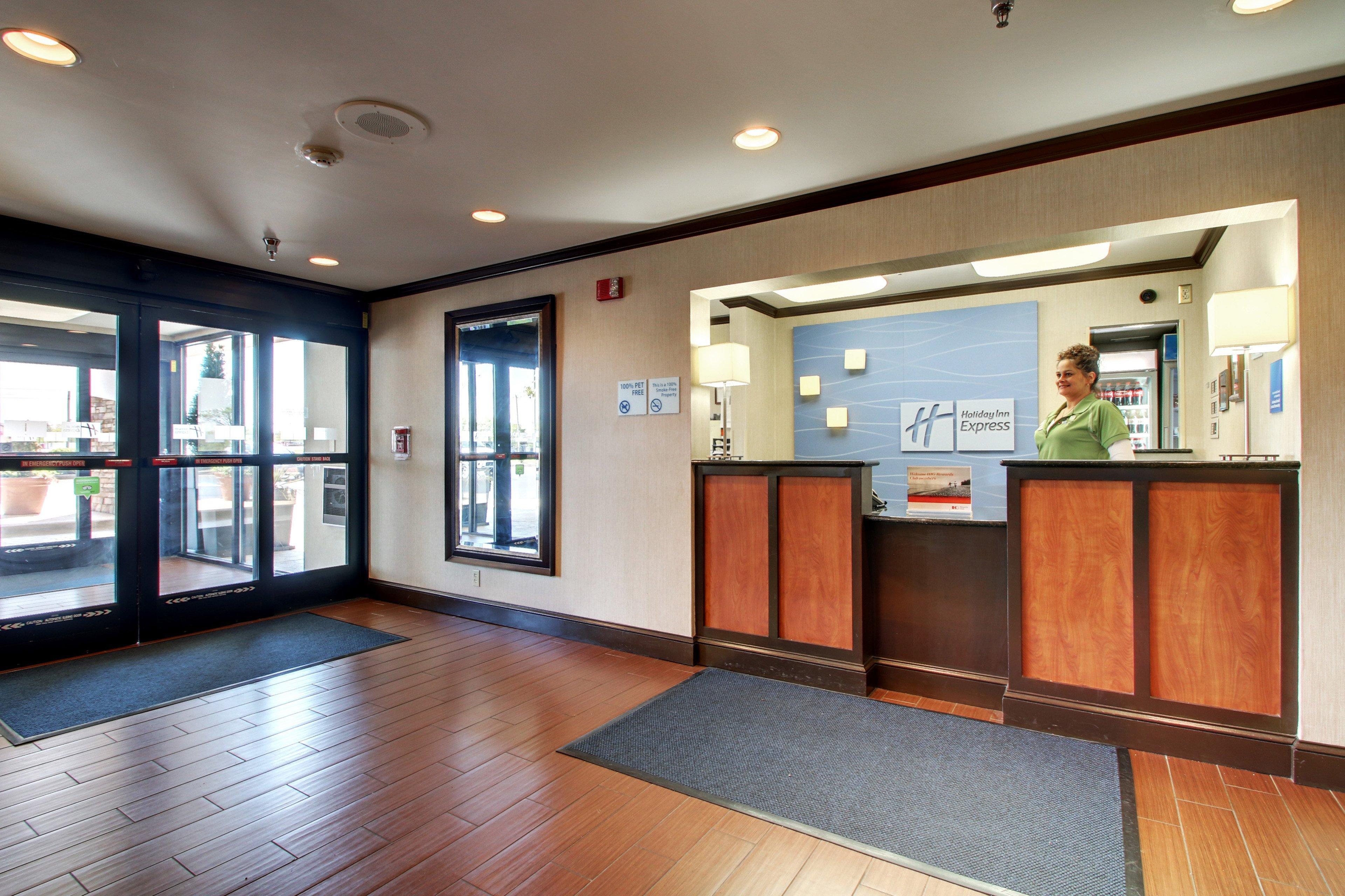 Holiday Inn Express Hotel Fort Campbell-Oak Grove By Ihg מראה חיצוני תמונה
