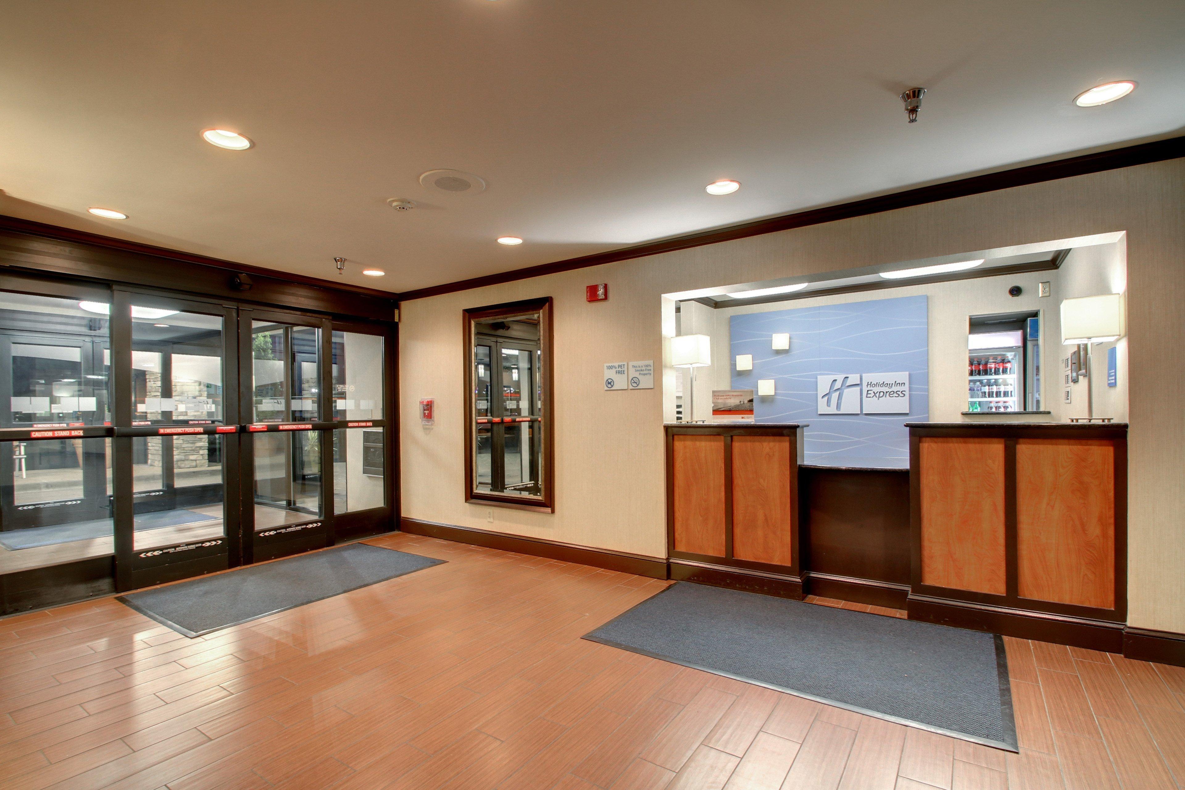 Holiday Inn Express Hotel Fort Campbell-Oak Grove By Ihg מראה חיצוני תמונה