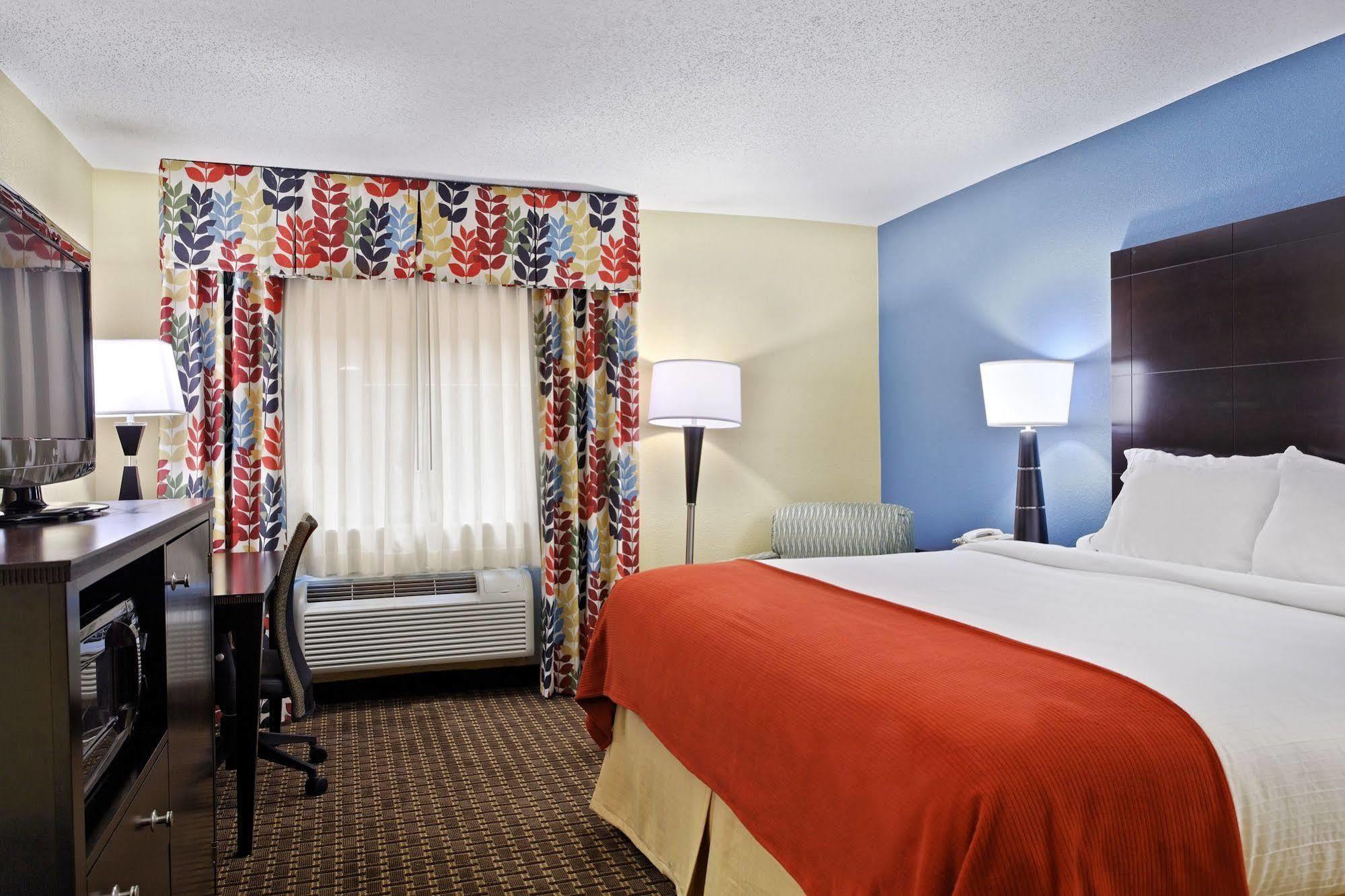 Holiday Inn Express Hotel Fort Campbell-Oak Grove By Ihg מראה חיצוני תמונה